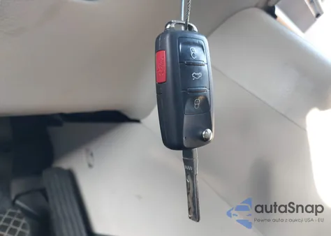 2010 Volkswagen Tiguan Wolfsburg Edition from USA, damaged, VIN WVGAV9AX8AW535724